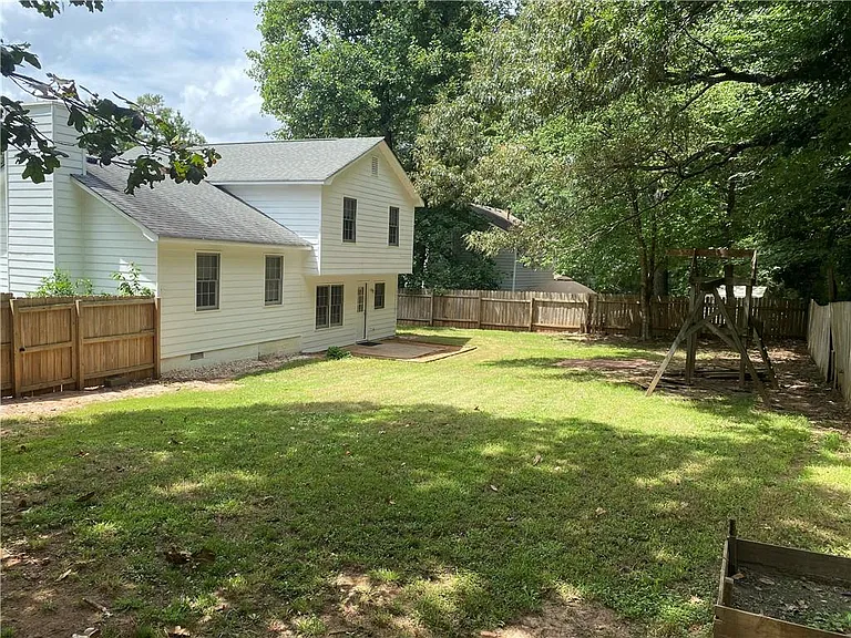 475 Radio Ct — Photo 19