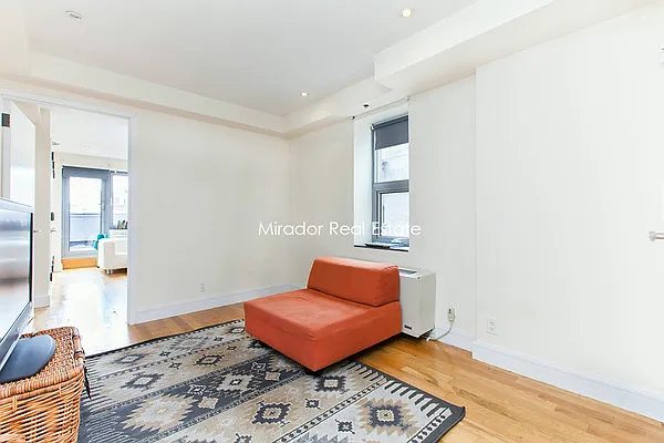 Rented by Mirador Real Estate | media 31