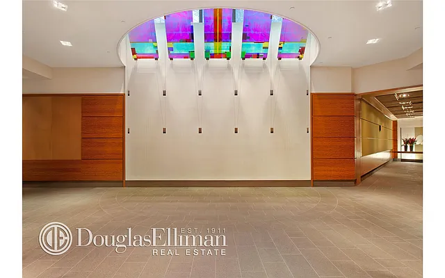 Sold by Douglas Elliman | media 21