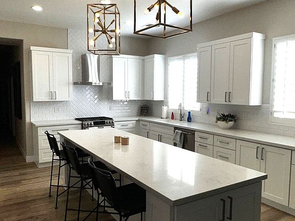 3rd image of 22393 E Munoz Ct