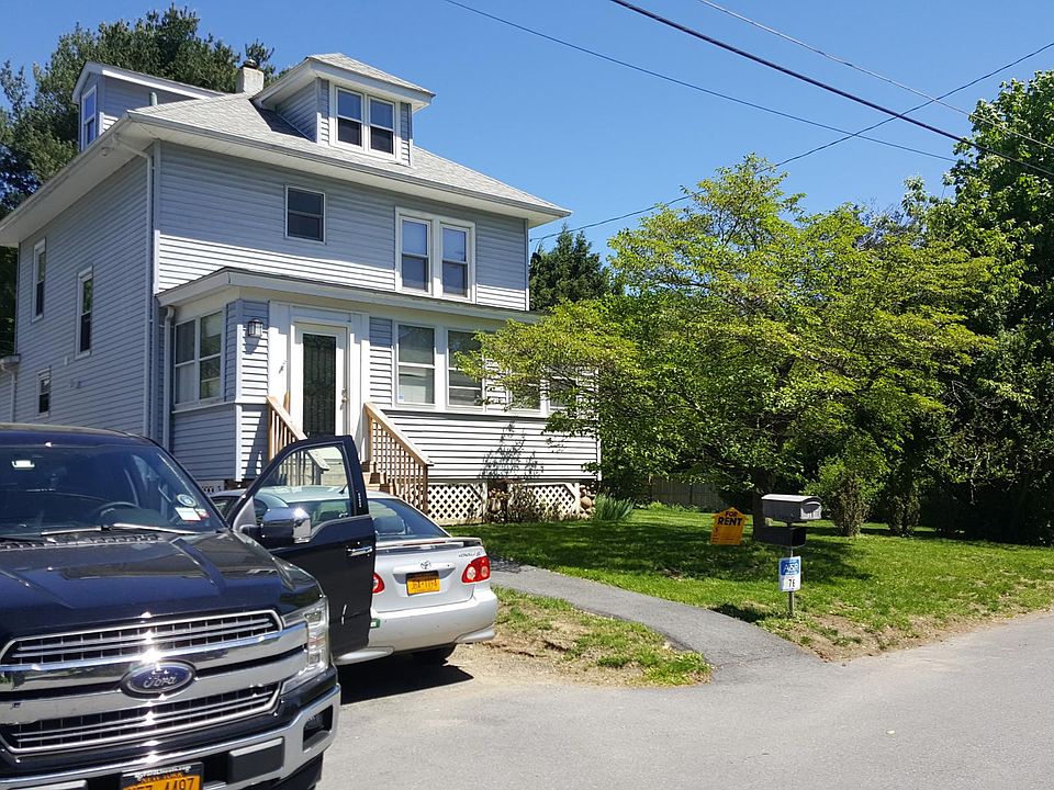 2nd image of 76 Sunset Ave