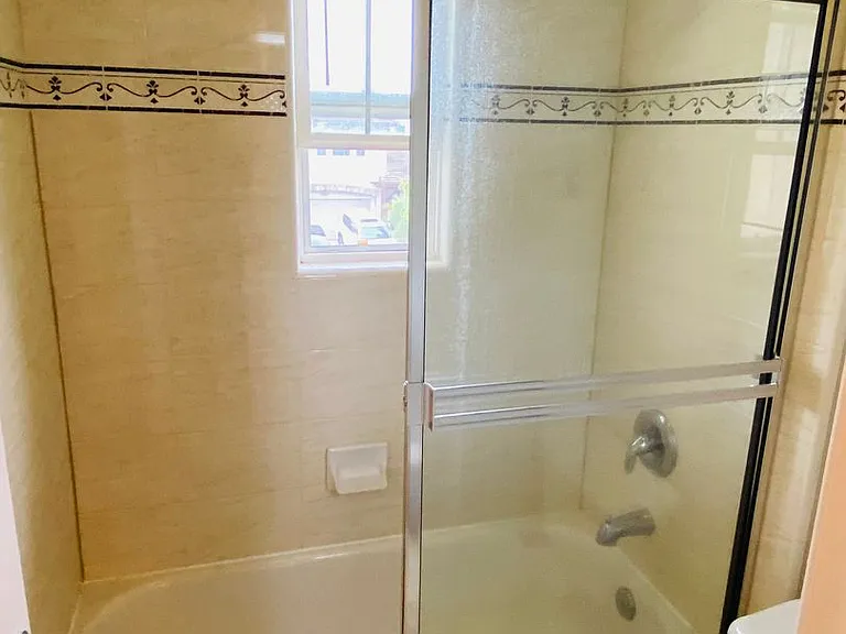 1162 Alexandra Ln — Photo 26