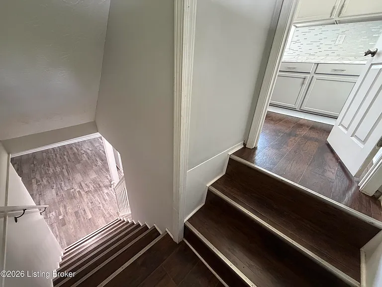 5710 Barrett Ln — Photo 12