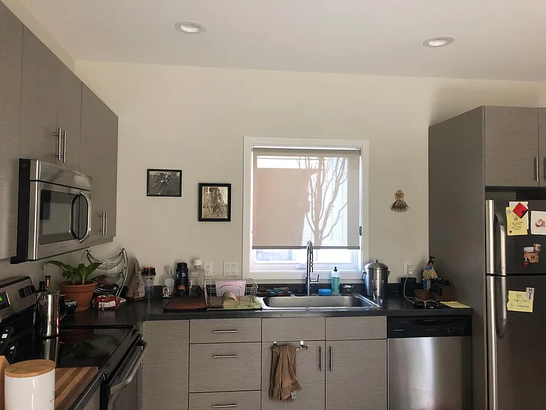 Kitchen. Please note, this image has current tenant's items... it will come fresh and clean