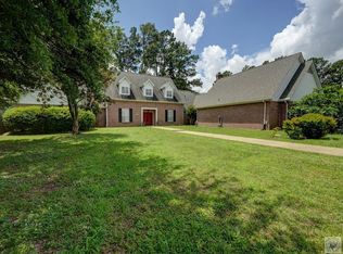 16 Sarah Ln, Texarkana, TX 75503