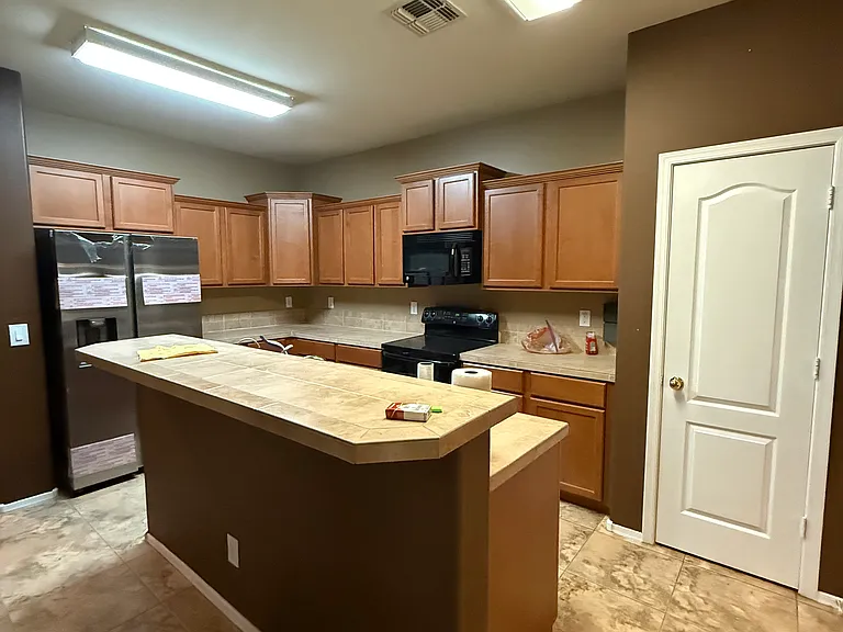 15435 W Canterbury Dr — Photo 13