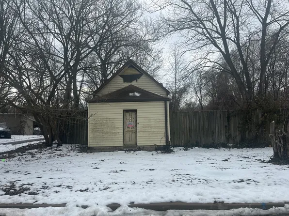 600 Lampert St, Alton, IL 62002