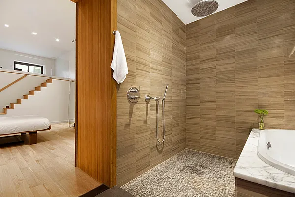 Sold by Corcoran | media 24