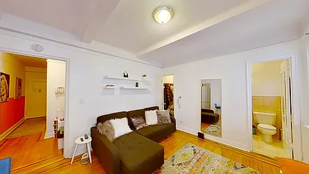Rented by Bond New York
