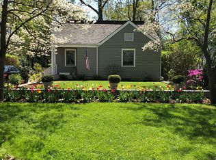 16 Irvine Rd, Old Greenwich, CT 06870