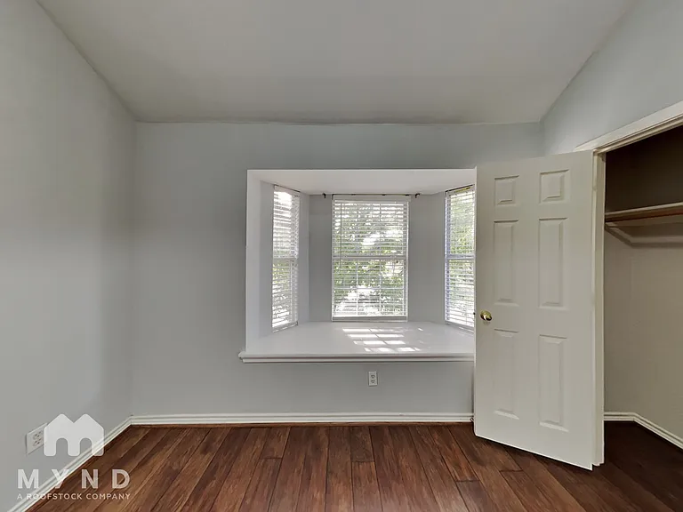 102 Elm Fork Dr — Photo 21