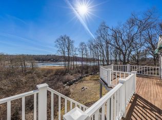4 Arnold Gifford Rd, Falmouth, MA 02540