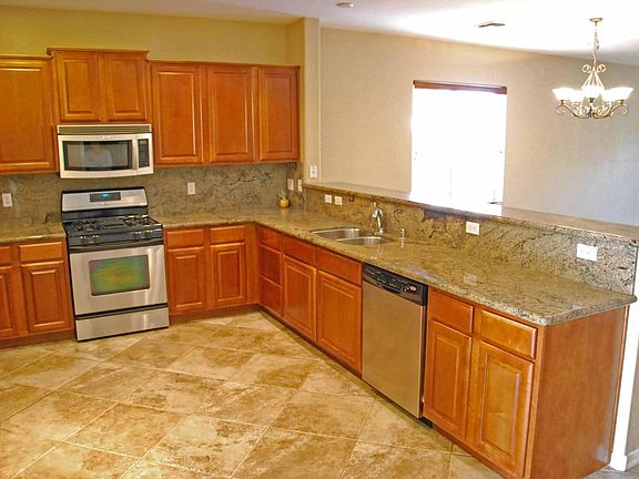 3rd image of 6910 W Ashby Dr