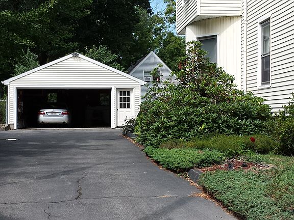 2 car garage with parking