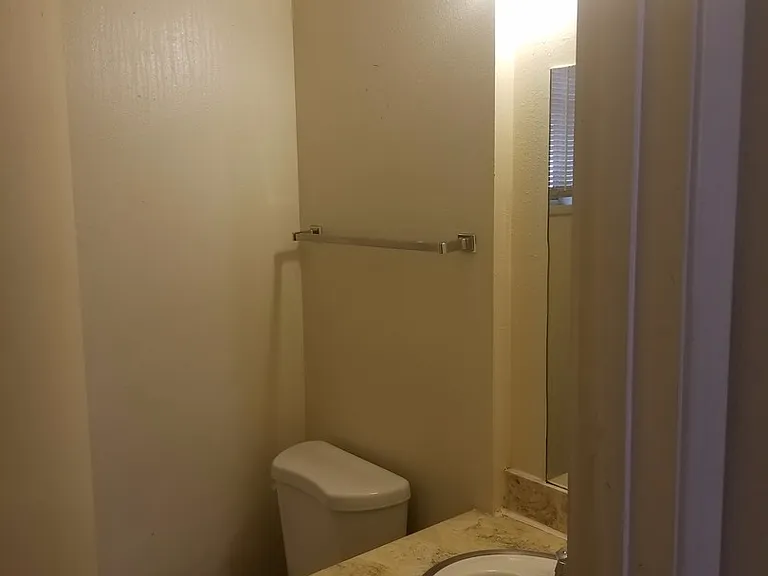 2121 Gold Ave SE — Photo 22