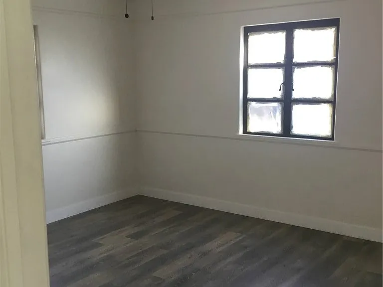 1574 N Orange Grove Ave — Photo 19