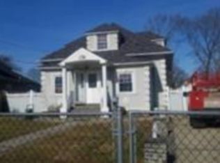8 3rd Ave, Central Islip, NY 11722