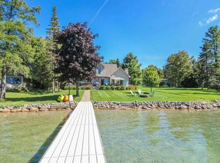 8416 Ridge Rd, Rapid City, MI 49676