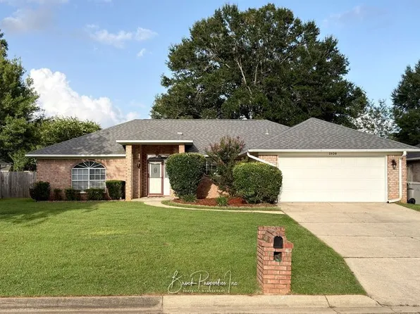 2520 Southern Oaks Dr, Cantonment, FL 32533