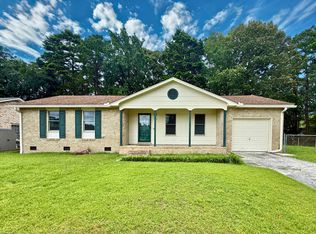 121 Pinewood St, Ladson, SC 29456