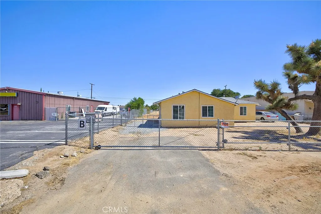 2 bed, 1182 sqft, $1,450 — Photo 2