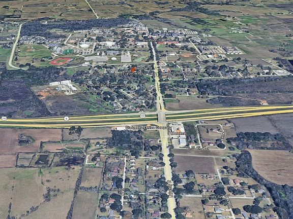 4th image of Bledsoe St