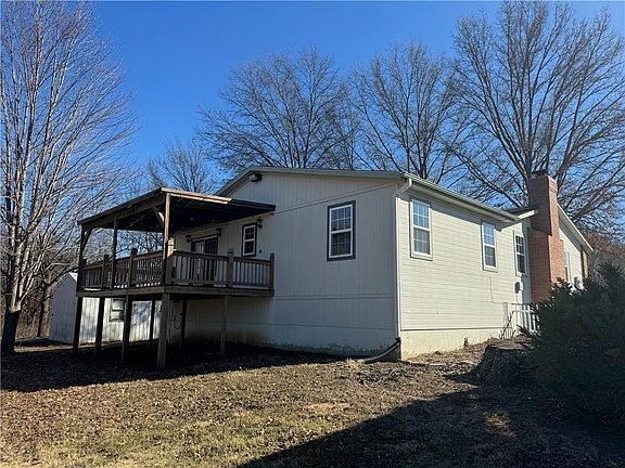 5th image of 1492 SW Hook Rd