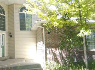 2093 Colonial Dr, Elko, NV 89801