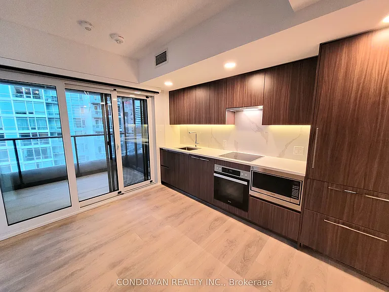 1 Concord Cityplace Way #703 — Photo 1