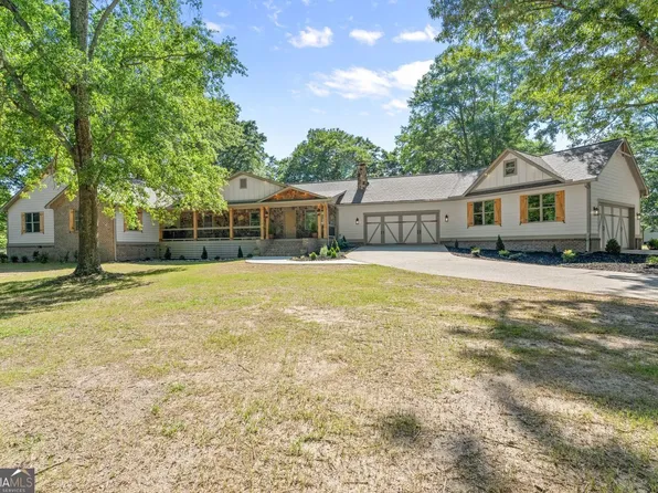 298 P J Roberts Rd, Jefferson, GA 30549