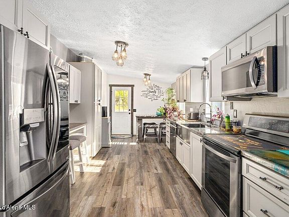 5th image of 930 Moon Gulch Rd