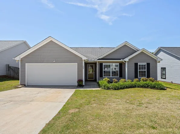 104 Ketchitan Ct, Greenville, SC 29605