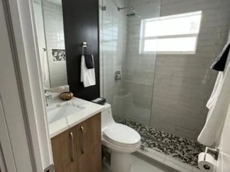 150 Manchester St — Photo 16