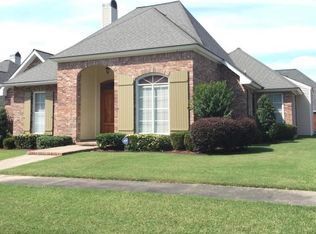 301 Hamlet Ln, Lafayette, LA 70508