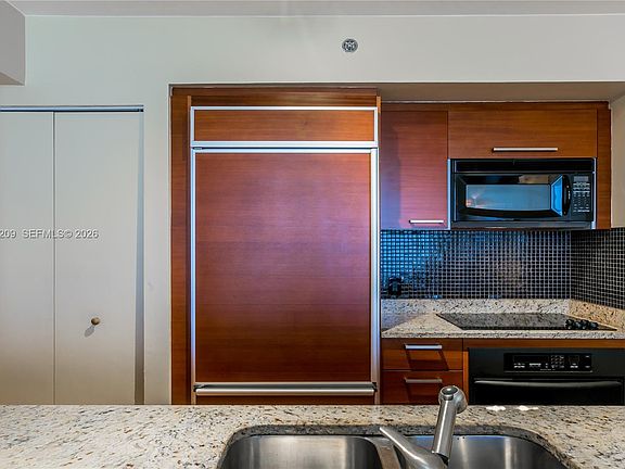 5th image of 1830 S Ocean Dr APT 4705