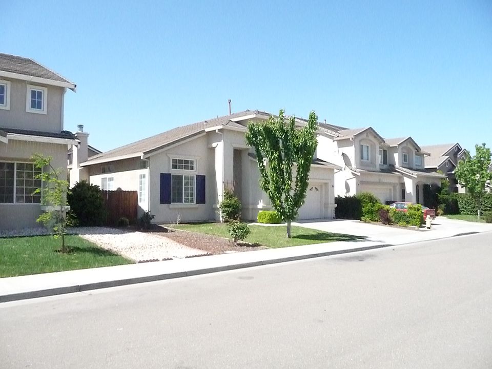 2nd image of 2936 Dixon Ct