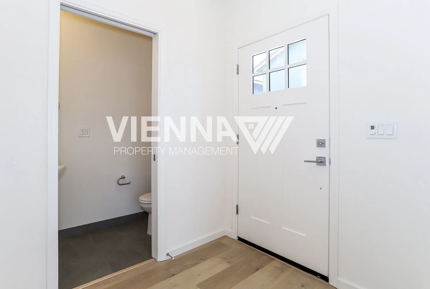 3 bed, 2.5 bath, 1411 sqft, $2,475 — Photo 4