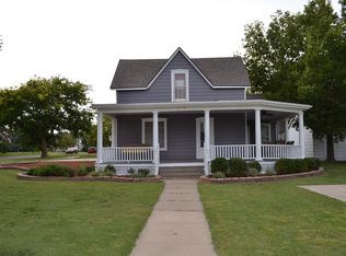 508 N Maple St, Russell, KS 67665