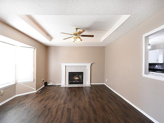 3rd image of 1241 Pheasant Ct