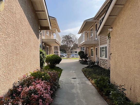 3rd image of 309 N San Gabriel Ave APT 3