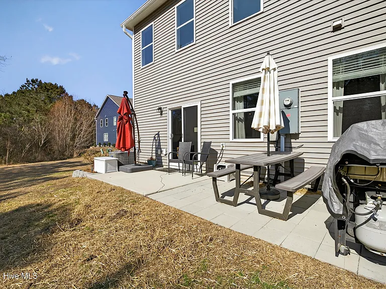 3647 Roseblossom Dr — Photo 43