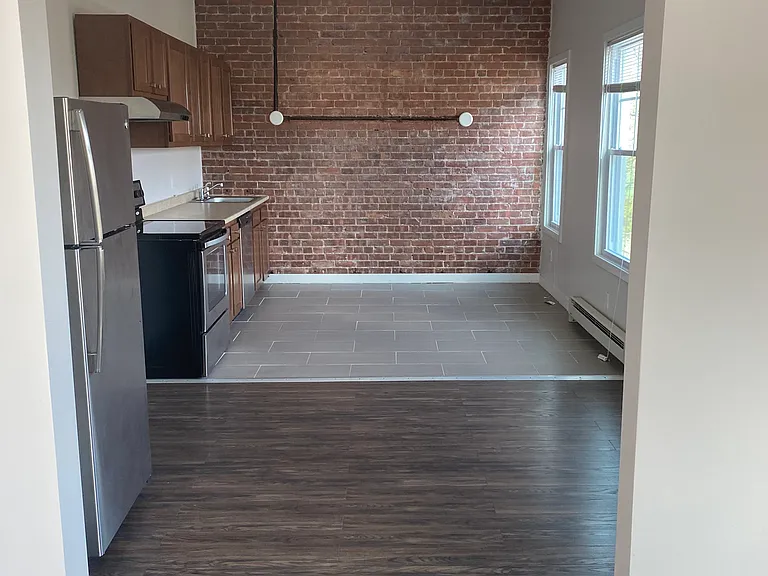 208 Waterman St #4 — Photo 12