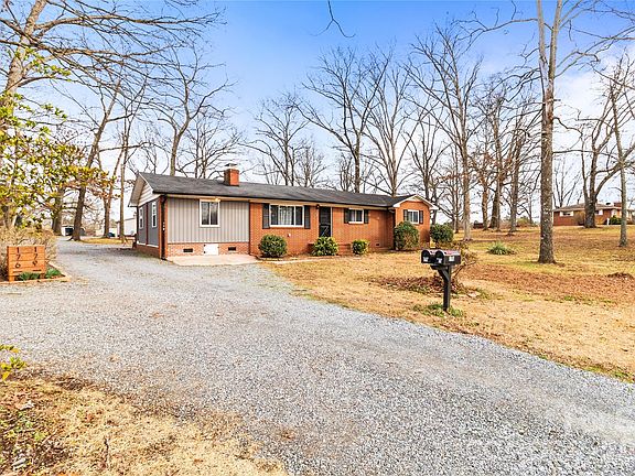 2nd image of 179 Odell School Rd