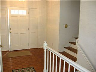 1st image of 100 Glenwaye Dr