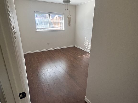 4th image of 428 Quail Hollow Dr