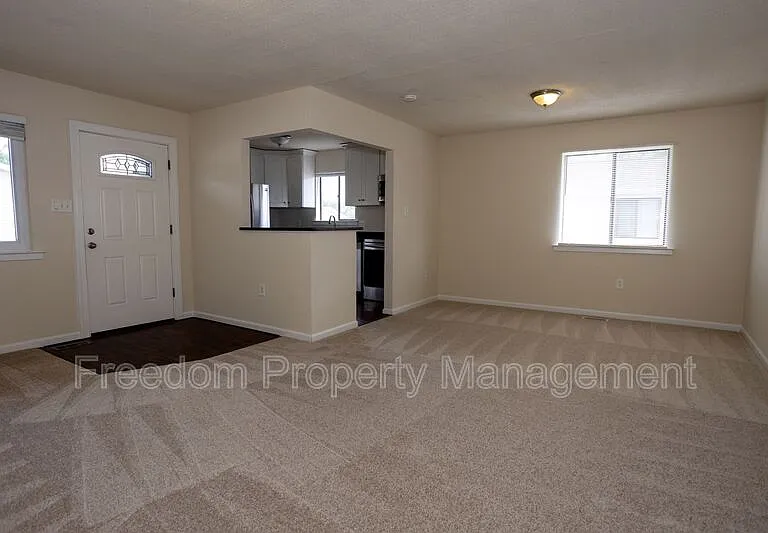 9327 Woodlea Ct — Photo 13
