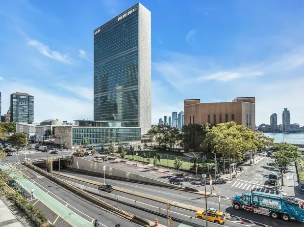 2 Tudor City Place image 15 of 15