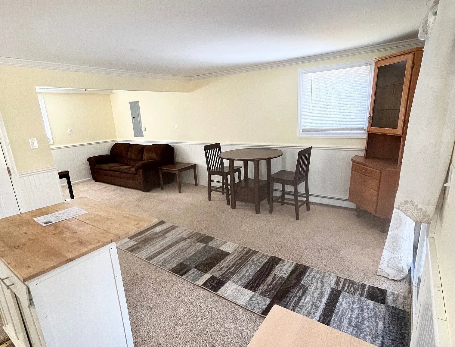 Immaculately clean accessory Apt in Hampton Bays — Photo 3