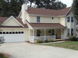 1917 Port Royal Dr, Soddy Daisy, TN 37379