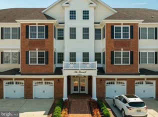 15221 Royal Crest Dr APT 207, Haymarket, VA 20169